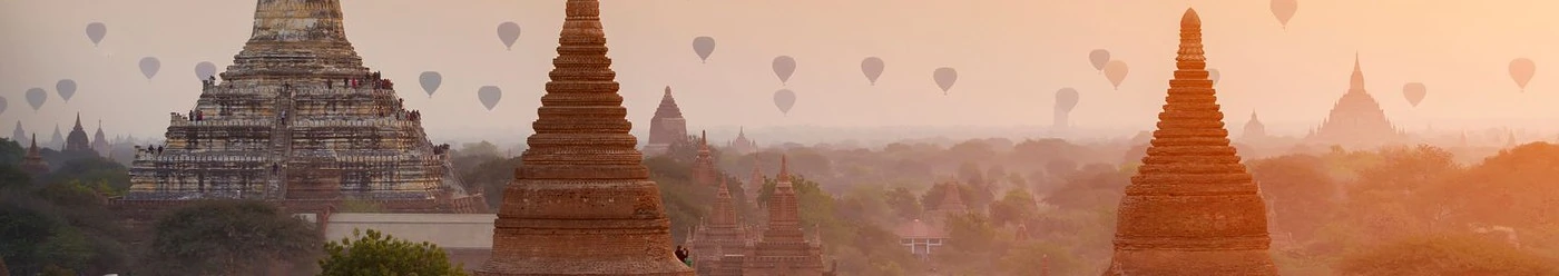 Vedere panoramică a templelor din Asia