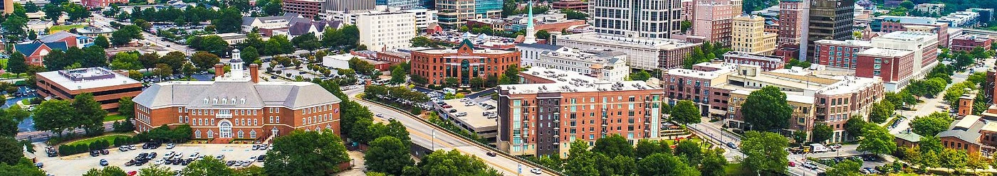 Vedere panoramică asupra unui oraș din SUA