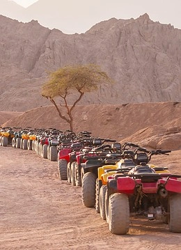Atv-uri pentru safari în deșert