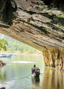 Rețeaua de peșteri Phong Nha-Ke Bang