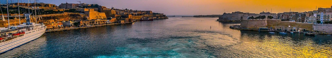 Un lac vast din Valetta