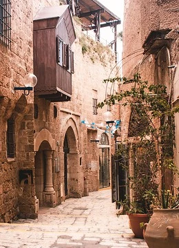 O străduță îngustă din cartierul Jaffa