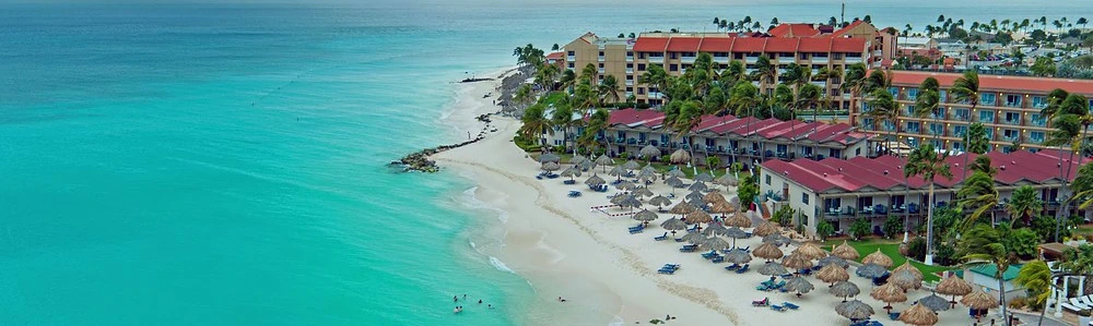 Zonă de plajă cu resort-uri în Aruba