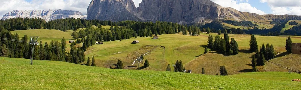 Peisaj natural muntos din Dolomiti