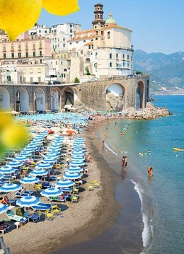 O plajă din Italia