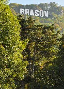 Brașov scris pe un munte