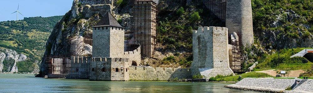 Castel din Serbia